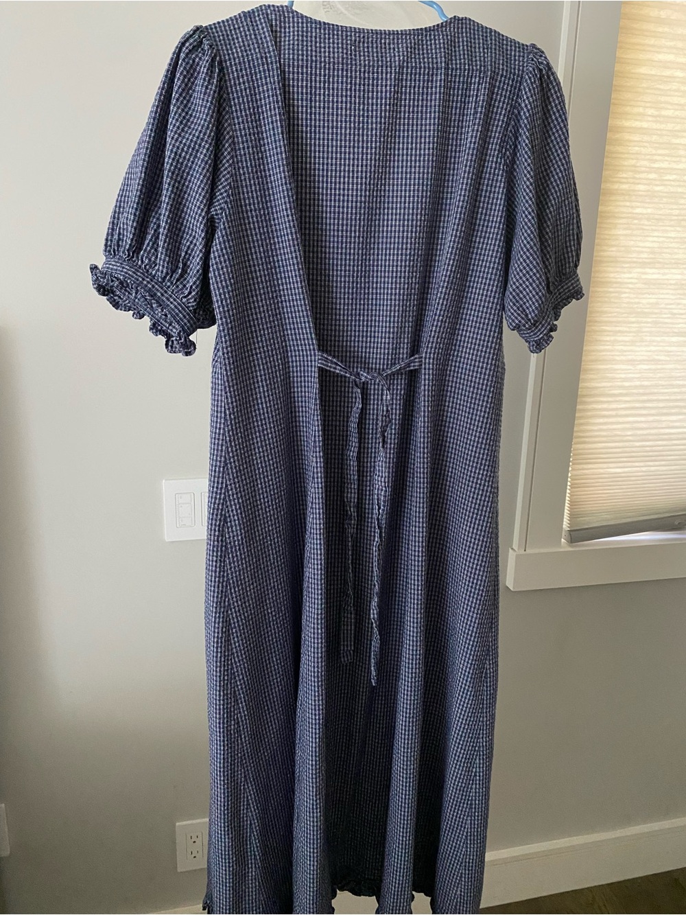 Navy Gingham Button-Front Midi Dress with Puff Sleeves - Picture 5 of 6